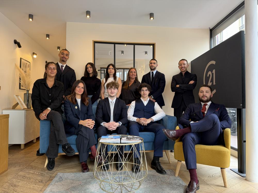 l'équipe de l'agence Anatole France