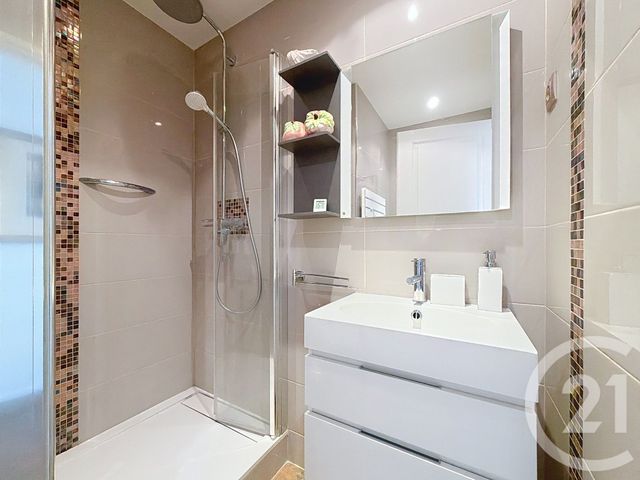 Appartement F4 à vendre - 4 pièces - 100.0 m2 - LEVALLOIS PERRET - 92 - ILE-DE-FRANCE - Century 21 Anatole France