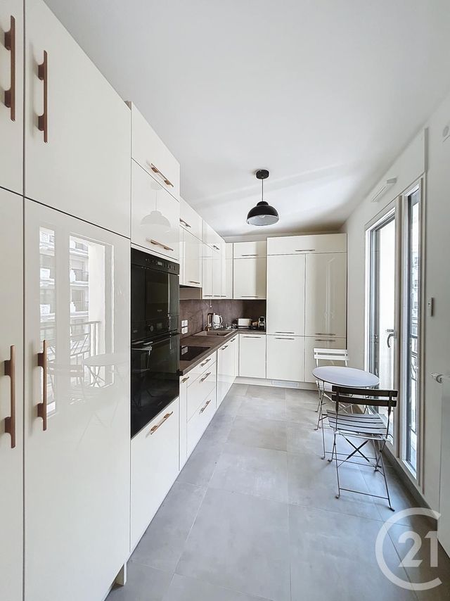 Appartement F4 à louer - 4 pièces - 119.3 m2 - LEVALLOIS PERRET - 92 - ILE-DE-FRANCE - Century 21 Anatole France