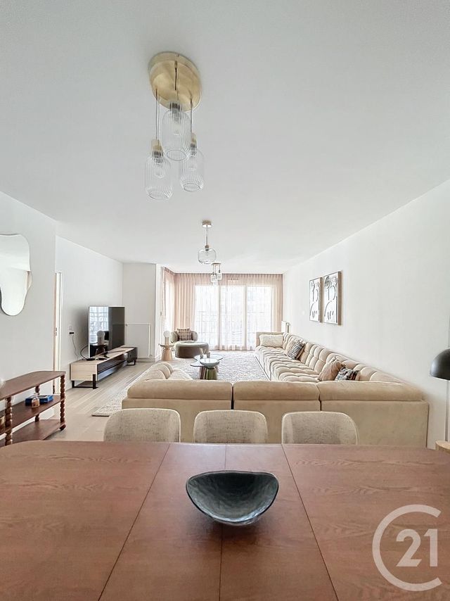 Appartement F4 à louer - 4 pièces - 119.3 m2 - LEVALLOIS PERRET - 92 - ILE-DE-FRANCE - Century 21 Anatole France