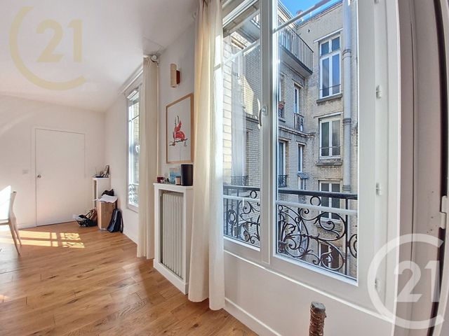 Appartement F2 à vendre - 2 pièces - 49.75 m2 - PARIS - 75013 - ILE-DE-FRANCE - Century 21 Anatole France