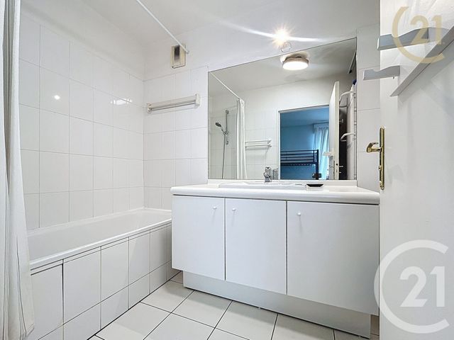 Afficher la photo en grand Appartement T4 à vendre - 4 pièces - 88.87 m2 - LEVALLOIS PERRET - 92 - ILE-DE-FRANCE - Century 21 Anatole France