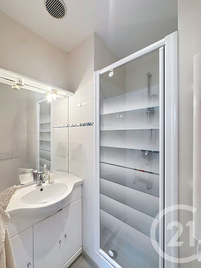 Appartement F1 à louer - 1 pièce - 20.0 m2 - LEVALLOIS PERRET - 92 - ILE-DE-FRANCE - Century 21 Anatole France