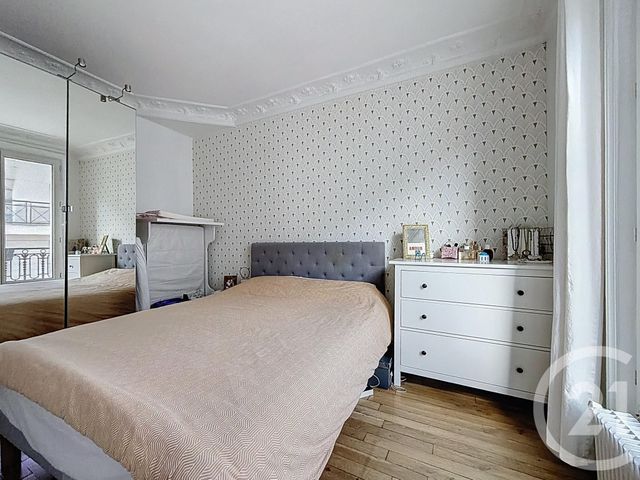 Afficher la photo en grand Appartement F3 à vendre - 3 pièces - 59.02 m2 - LEVALLOIS PERRET - 92 - ILE-DE-FRANCE - Century 21 Anatole France