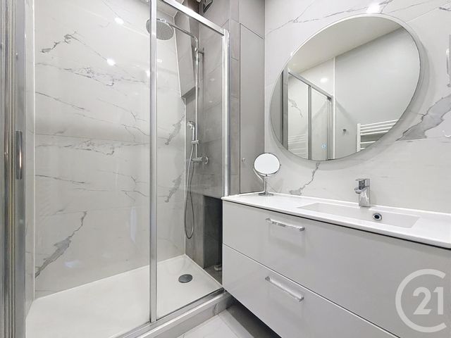 Afficher la photo en grand Appartement F3 à vendre - 3 pièces - 59.02 m2 - LEVALLOIS PERRET - 92 - ILE-DE-FRANCE - Century 21 Anatole France