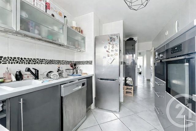 Appartement F3 à vendre - 3 pièces - 64.0 m2 - COLOMBES - 92 - ILE-DE-FRANCE - Century 21 Anatole France