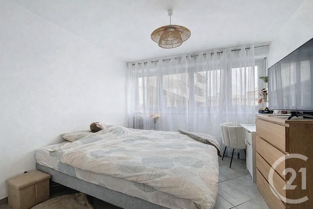 Appartement F3 à vendre - 3 pièces - 64.0 m2 - COLOMBES - 92 - ILE-DE-FRANCE - Century 21 Anatole France