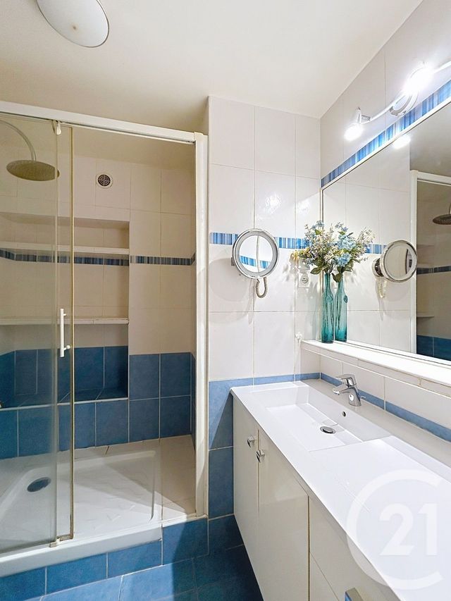 Appartement F2 à vendre - 2 pièces - 60.7 m2 - LEVALLOIS PERRET - 92 - ILE-DE-FRANCE - Century 21 Anatole France