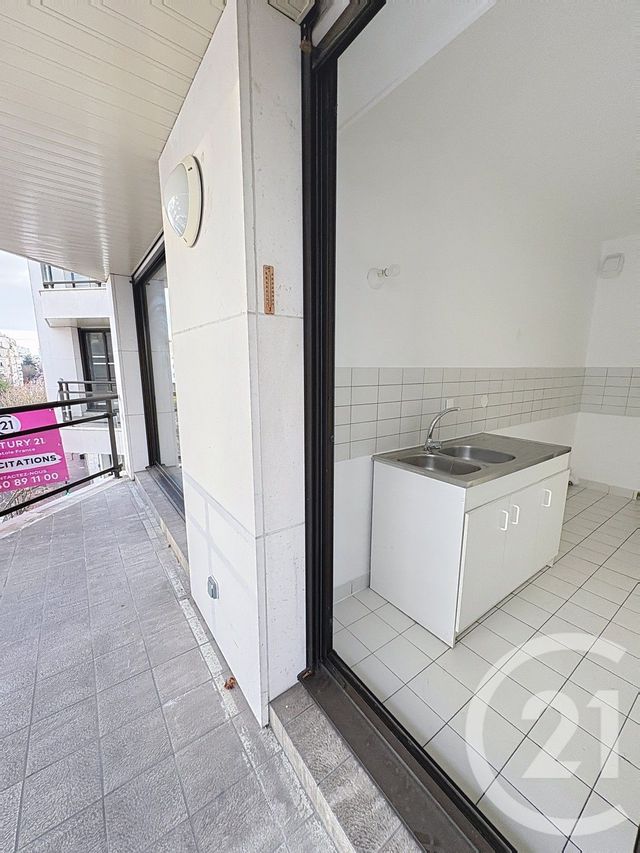Appartement F2 à louer - 2 pièces - 51.3 m2 - LEVALLOIS PERRET - 92 - ILE-DE-FRANCE - Century 21 Anatole France