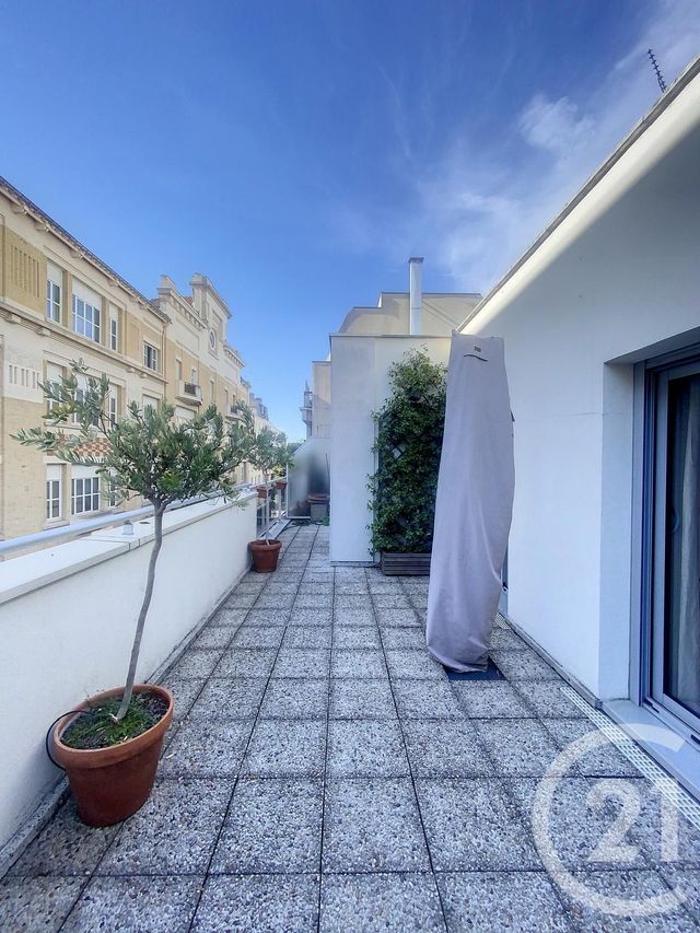 Appartement F3 à louer - 3 pièces - 78.0 m2 - LEVALLOIS PERRET - 92 - ILE-DE-FRANCE - Century 21 Anatole France