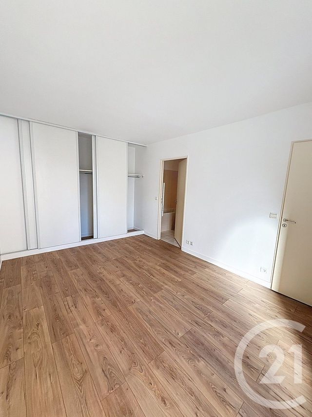 Appartement à louer - 2 pièces - 49.33 m2 - LEVALLOIS PERRET - 92 - ILE-DE-FRANCE - Century 21 Anatole France