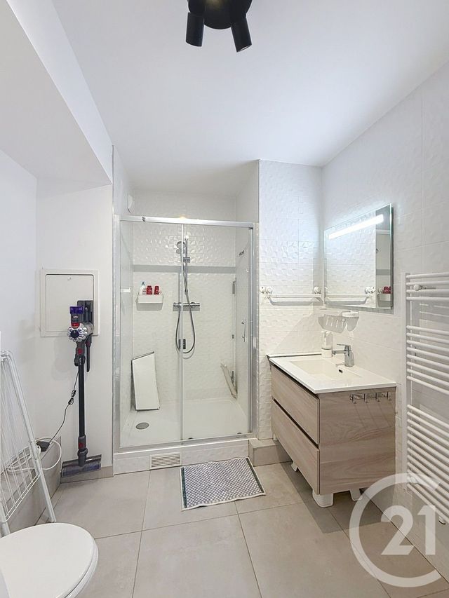 Appartement F1 à louer - 1 pièce - 33.36 m2 - LEVALLOIS PERRET - 92 - ILE-DE-FRANCE - Century 21 Anatole France