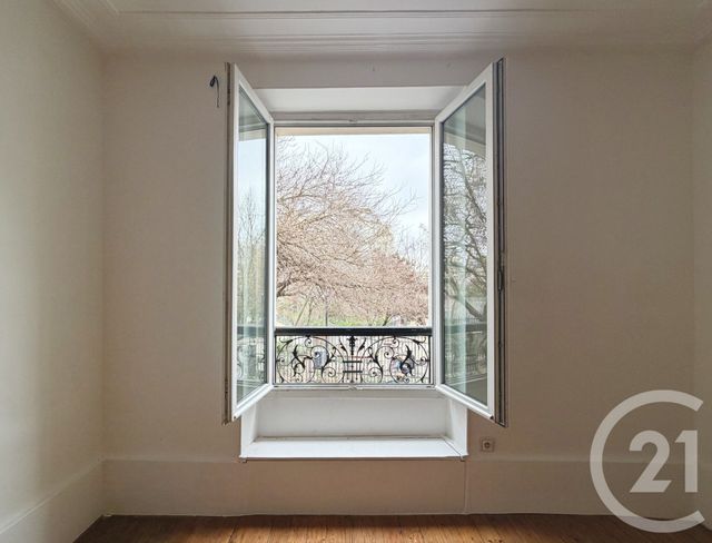 Appartement F2 bis à vendre - 2 pièces - 40.5 m2 - PARIS - 75018 - ILE-DE-FRANCE - Century 21 Anatole France