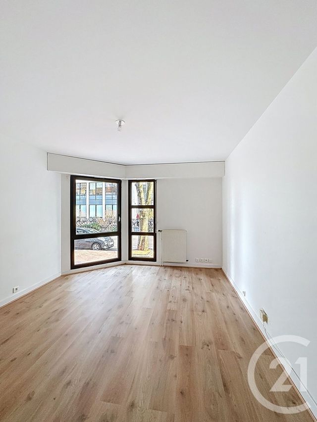 Appartement F2 à louer - 2 pièces - 41.9 m2 - LEVALLOIS PERRET - 92 - ILE-DE-FRANCE - Century 21 Anatole France