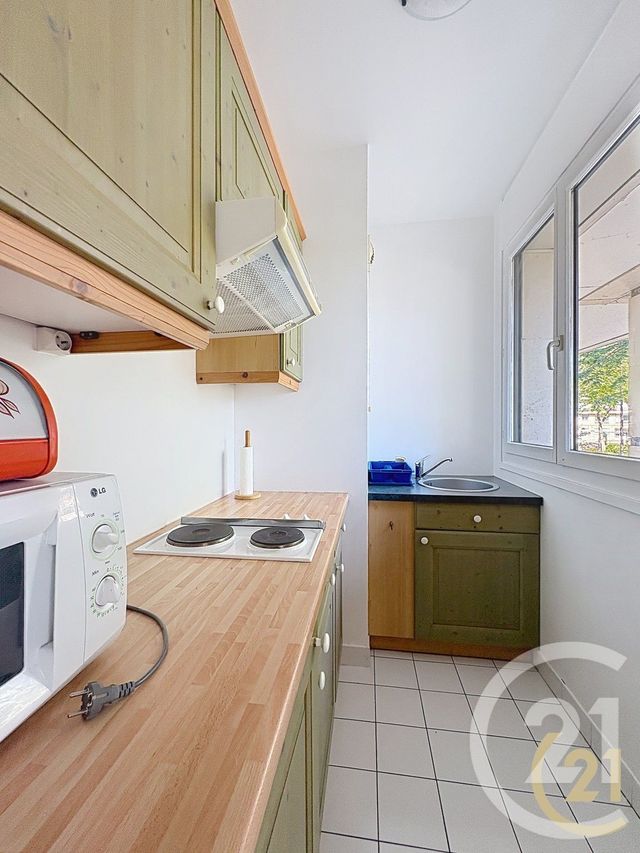 Appartement Studio à louer - 1 pièce - 22.47 m2 - LEVALLOIS PERRET - 92 - ILE-DE-FRANCE - Century 21 Anatole France