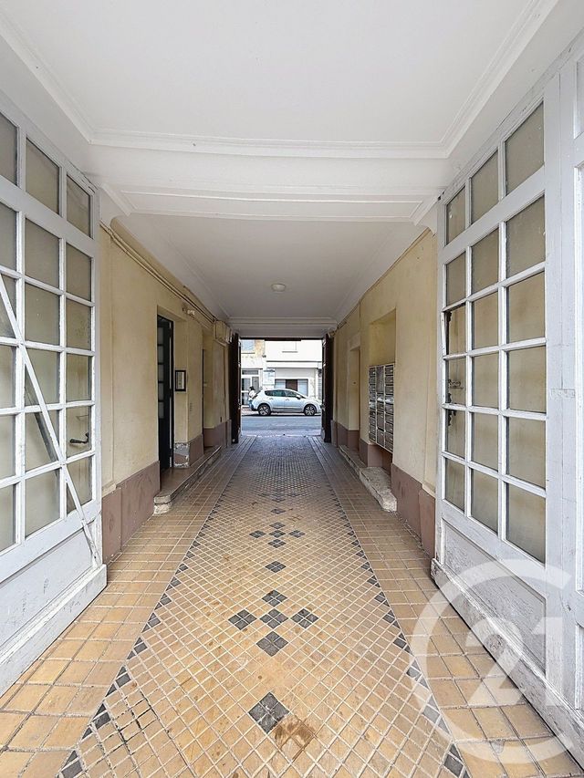 Appartement à louer - 2 pièces - 23.0 m2 - LEVALLOIS PERRET - 92 - ILE-DE-FRANCE - Century 21 Anatole France