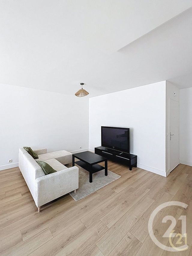 Appartement F2 à louer - 2 pièces - 52.0 m2 - LEVALLOIS PERRET - 92 - ILE-DE-FRANCE - Century 21 Anatole France
