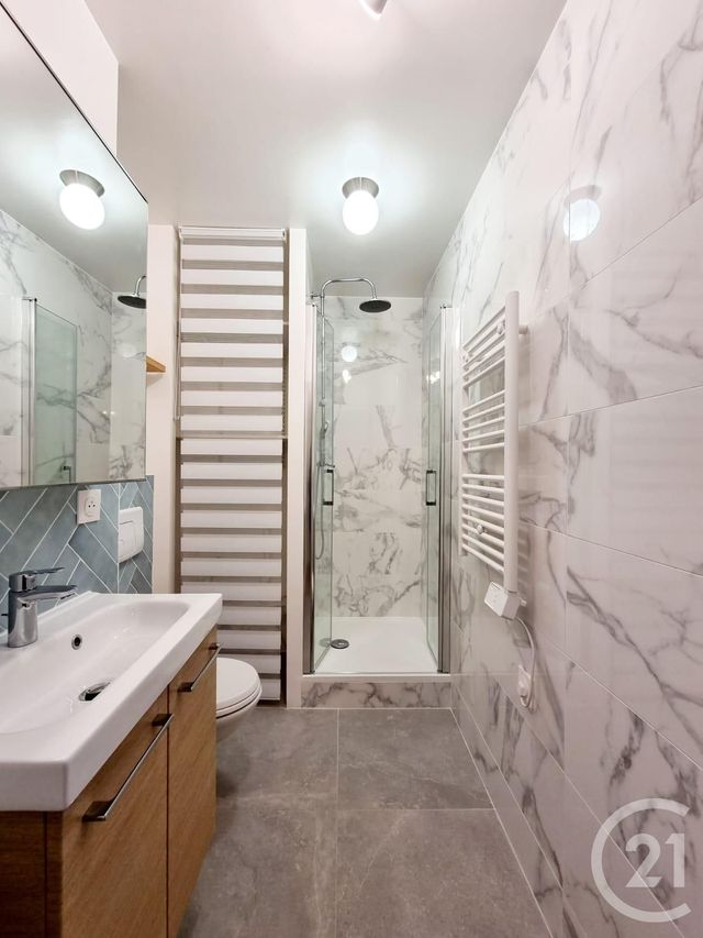 Appartement T2 à louer - 2 pièces - 31.5 m2 - LEVALLOIS PERRET - 92 - ILE-DE-FRANCE - Century 21 Anatole France