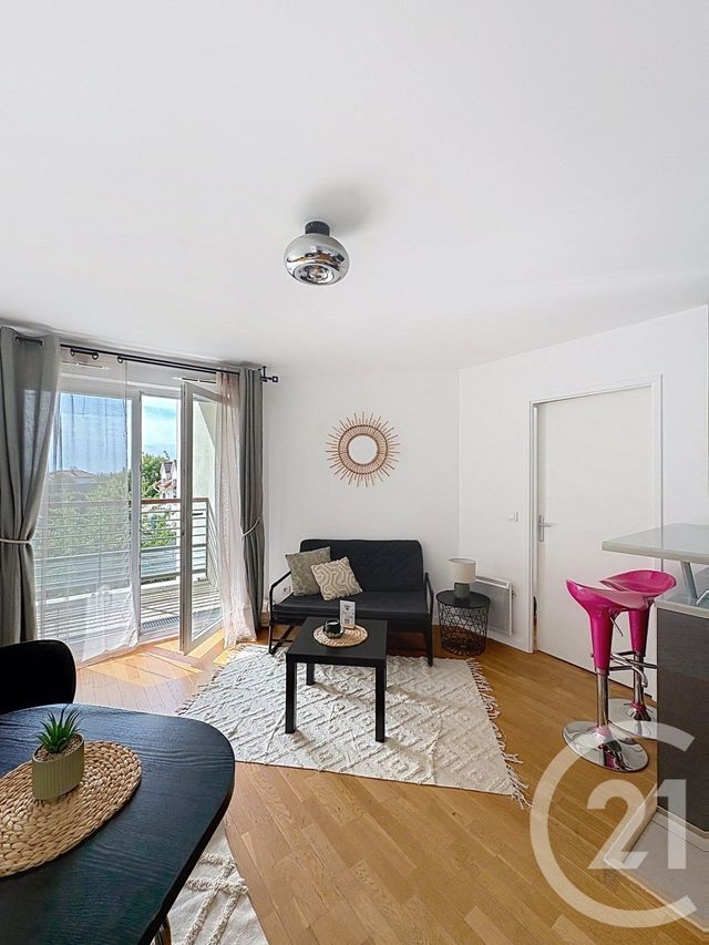 Appartement F3 à louer - 3 pièces - 53.0 m2 - SURESNES - 92 - ILE-DE-FRANCE - Century 21 Anatole France
