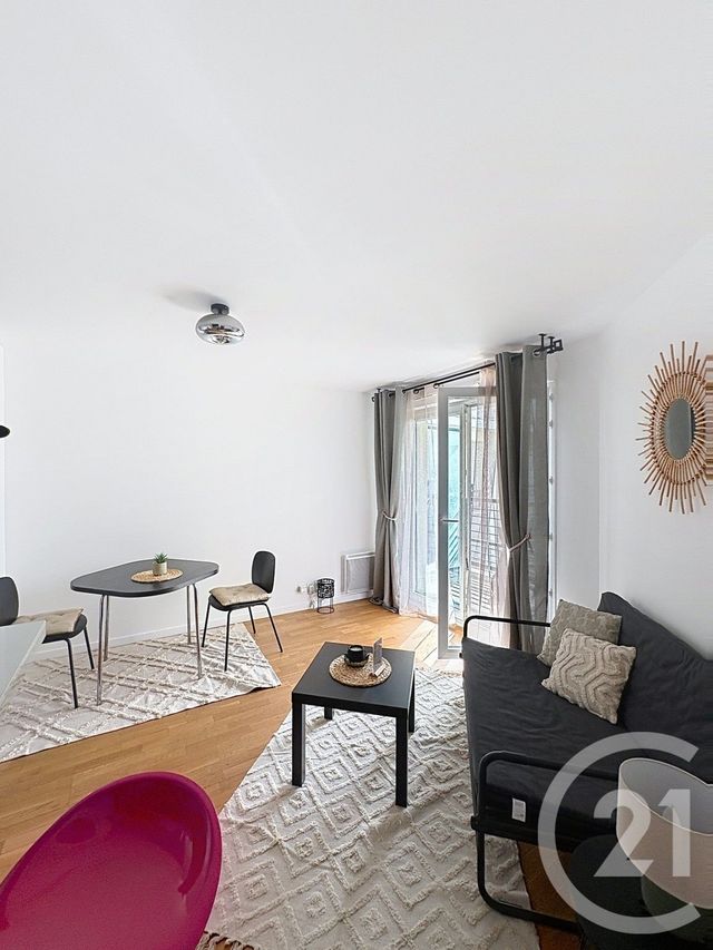 Appartement F3 à louer - 3 pièces - 53.0 m2 - SURESNES - 92 - ILE-DE-FRANCE - Century 21 Anatole France
