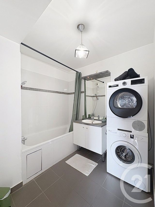Appartement F3 à louer - 3 pièces - 53.0 m2 - SURESNES - 92 - ILE-DE-FRANCE - Century 21 Anatole France
