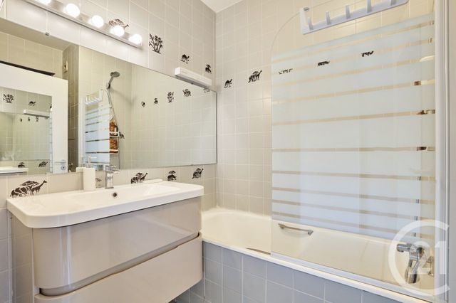 Appartement F1 à vendre - 1 pièce - 32.0 m2 - LEVALLOIS PERRET - 92 - ILE-DE-FRANCE - Century 21 Anatole France
