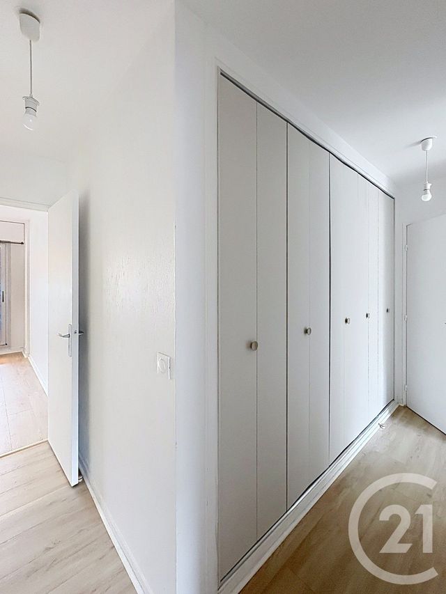 Appartement F4 à louer - 4 pièces - 88.03 m2 - COURBEVOIE - 92 - ILE-DE-FRANCE - Century 21 Anatole France