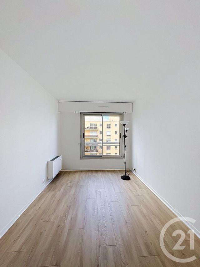 Appartement F4 à louer - 4 pièces - 88.03 m2 - COURBEVOIE - 92 - ILE-DE-FRANCE - Century 21 Anatole France