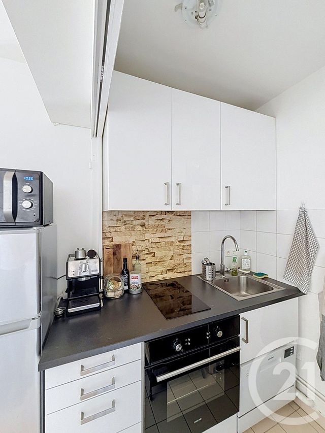 Appartement F2 à louer - 2 pièces - 37.9 m2 - LEVALLOIS PERRET - 92 - ILE-DE-FRANCE - Century 21 Anatole France