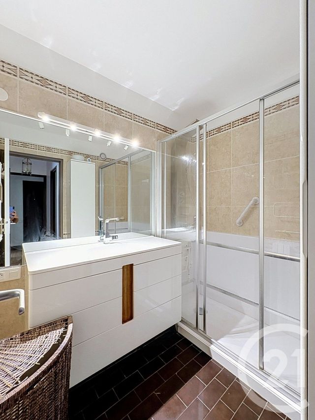 Appartement F2 à louer - 2 pièces - 59.7 m2 - LEVALLOIS PERRET - 92 - ILE-DE-FRANCE - Century 21 Anatole France
