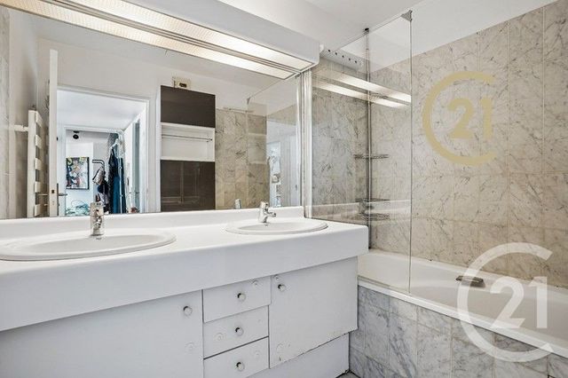 Appartement F4 à vendre - 4 pièces - 77.44 m2 - LEVALLOIS PERRET - 92 - ILE-DE-FRANCE - Century 21 Anatole France