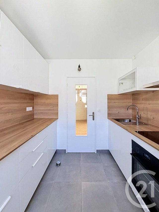 Appartement F2 à louer - 2 pièces - 45.69 m2 - CLICHY - 92 - ILE-DE-FRANCE - Century 21 Anatole France