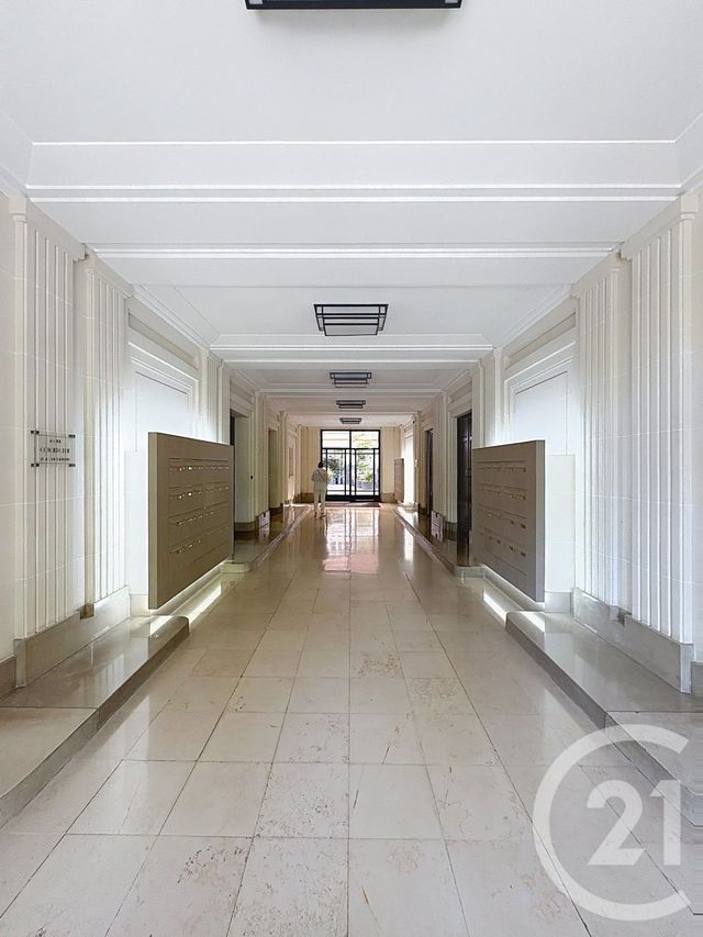 Appartement F2 à louer - 2 pièces - 32.0 m2 - LEVALLOIS PERRET - 92 - ILE-DE-FRANCE - Century 21 Anatole France