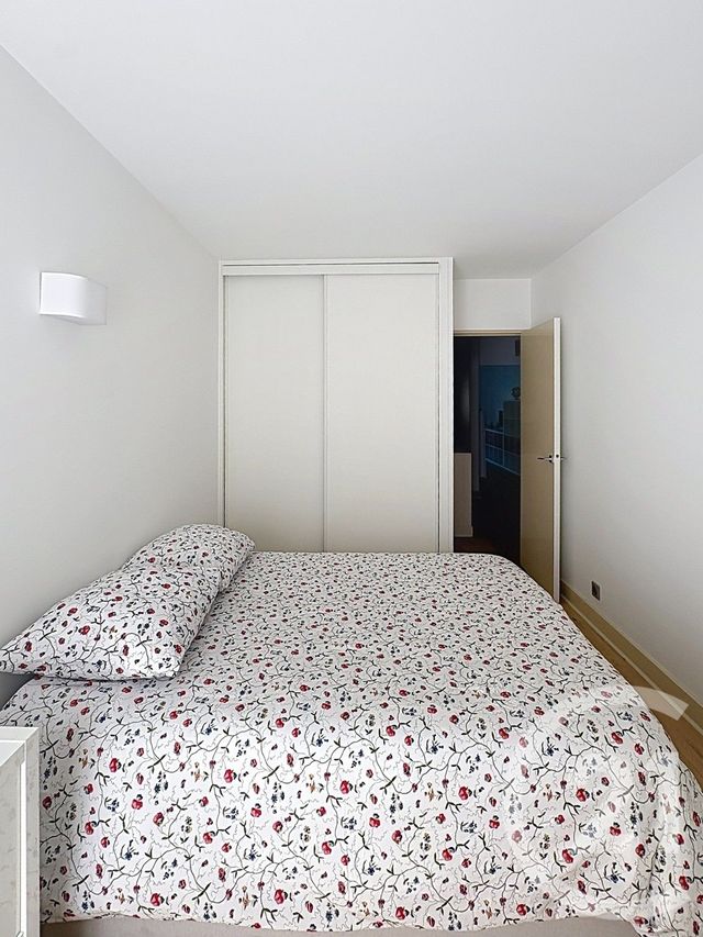 Appartement F2 à louer - 2 pièces - 57.0 m2 - LEVALLOIS PERRET - 92 - ILE-DE-FRANCE - Century 21 Anatole France