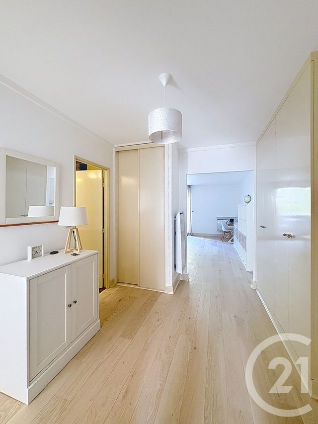 Appartement F2 à louer - 2 pièces - 57.0 m2 - LEVALLOIS PERRET - 92 - ILE-DE-FRANCE - Century 21 Anatole France