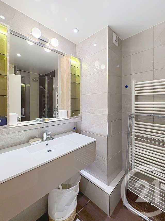 Appartement F2 à louer - 2 pièces - 57.0 m2 - LEVALLOIS PERRET - 92 - ILE-DE-FRANCE - Century 21 Anatole France
