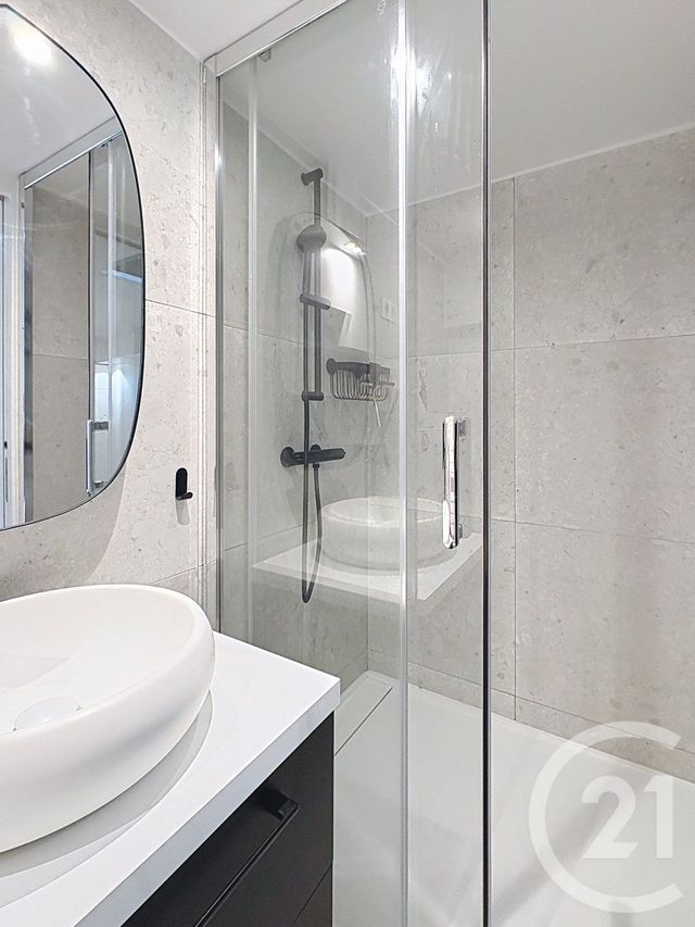 Appartement F2 à louer - 2 pièces - 25.0 m2 - NEUILLY SUR SEINE - 92 - ILE-DE-FRANCE - Century 21 Anatole France