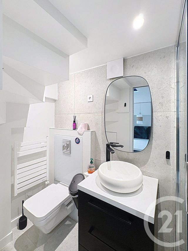 Appartement F2 à louer - 2 pièces - 25.0 m2 - NEUILLY SUR SEINE - 92 - ILE-DE-FRANCE - Century 21 Anatole France