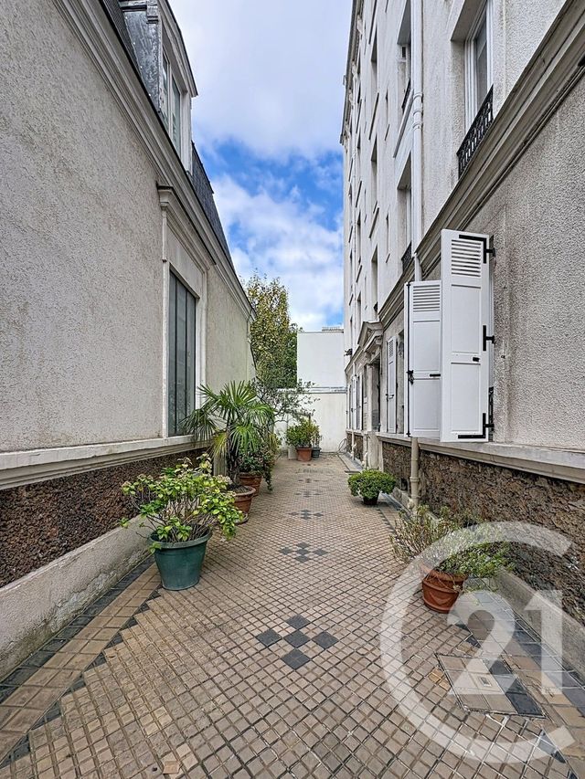 Appartement F2 à louer - 2 pièces - 25.0 m2 - NEUILLY SUR SEINE - 92 - ILE-DE-FRANCE - Century 21 Anatole France