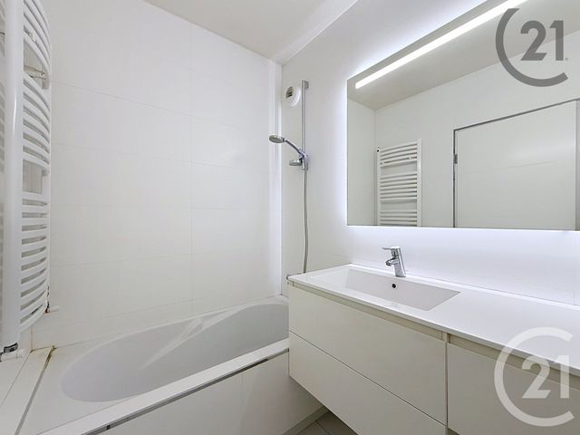 maison à vendre - 5 pièces - 178.0 m2 - COURBEVOIE - 92 - ILE-DE-FRANCE - Century 21 Anatole France